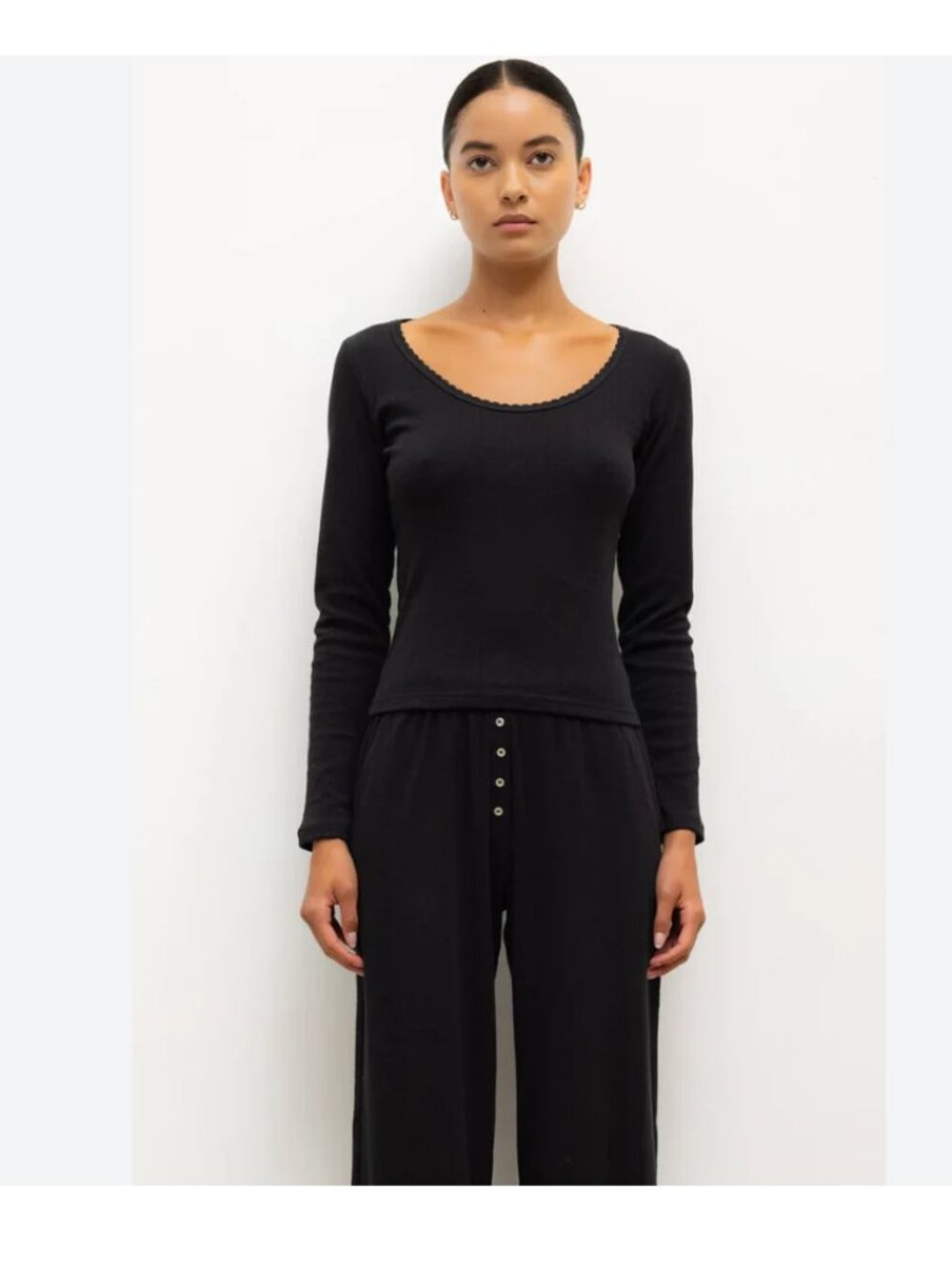 Leset pointelle long sleeve scoop neck